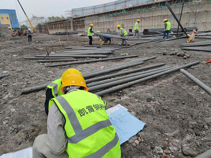 临河螺栓球网架结构